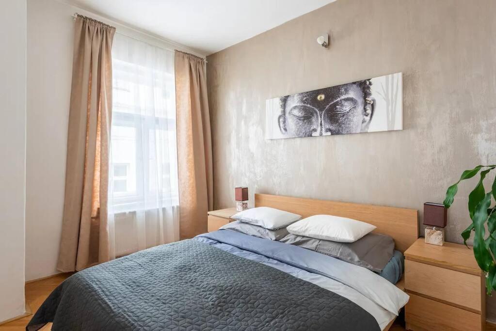 2 Bedrooms Apt Near Wenceslas Sq Praga Esterno foto